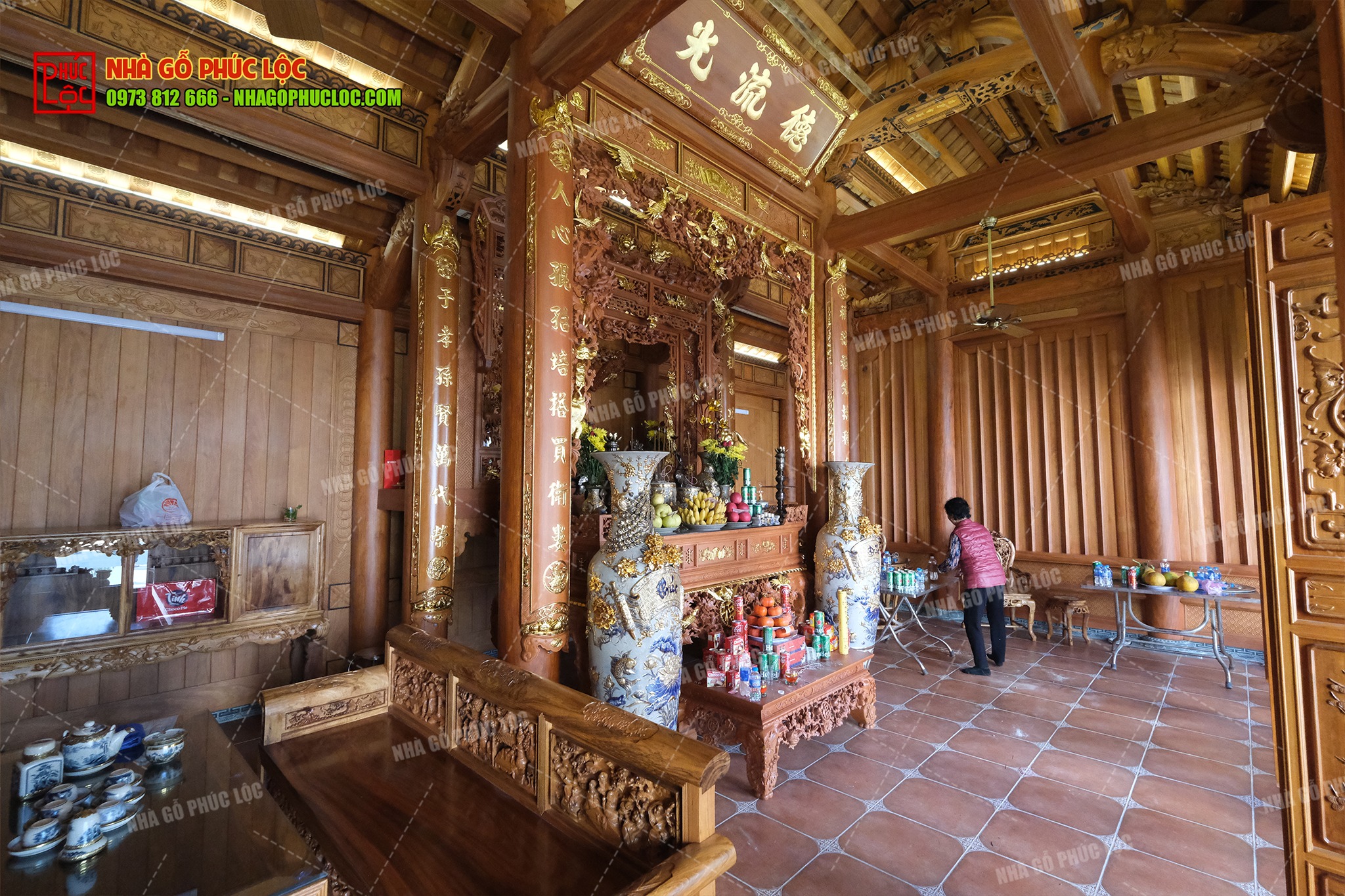 Bố trí nội thất nhà gỗ 3 gian vừa phải